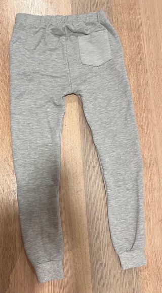 Pantalón chándal Zara gris 13/14 años