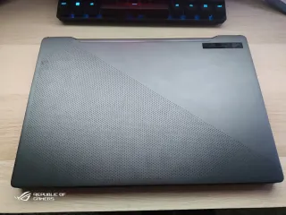 ASUS ROG Zephyrus G14 + Ratón Corsair Gratis