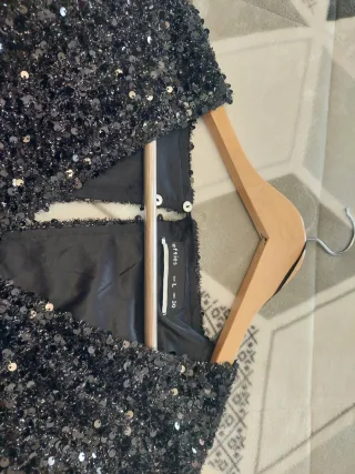 Vestido negro lentejuelas