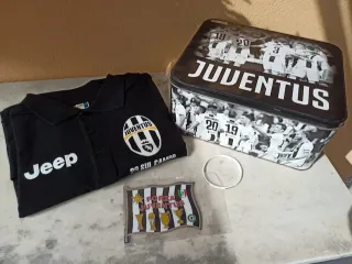 Set Juventus: Polo, Scatola, Adesivo, Braccialetto