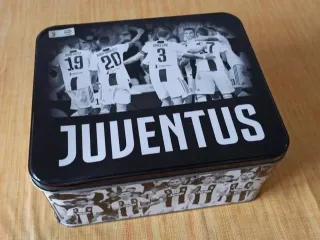 Set Juventus: Polo, Scatola, Adesivo, Braccialetto