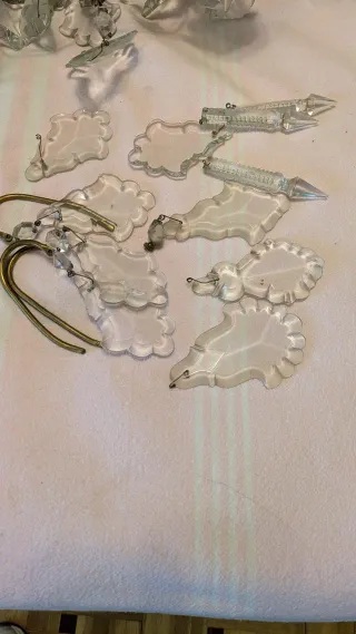 Lámpara antigua de cristal y metal