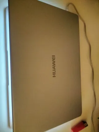 Portatile Huawei Argento e Nero