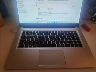 Portatile Huawei Argento e Nero