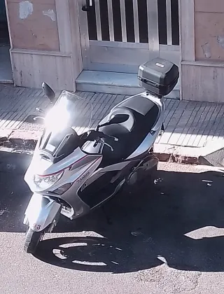 Kymco Xciting 500 R Plata