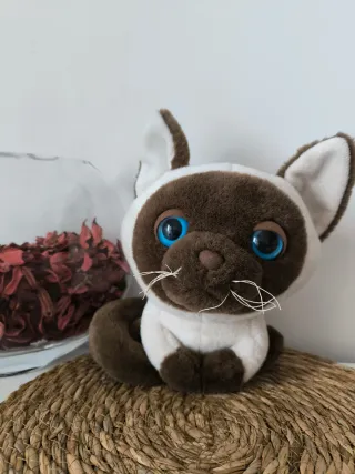 Peluche gato siamés ojos azules