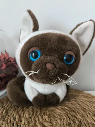 Peluche gato siamés ojos azules