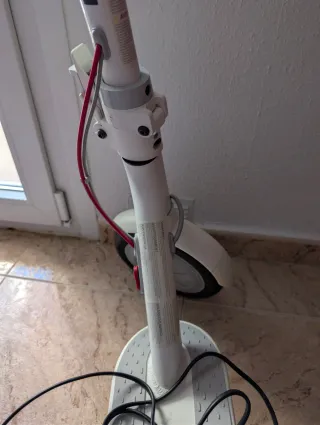 Patinete Xiaomi + Casco con Luces