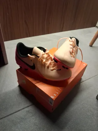 Zapatillas fútbol Nike Talla 38