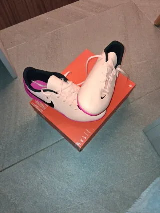 Zapatillas fútbol Nike Talla 38
