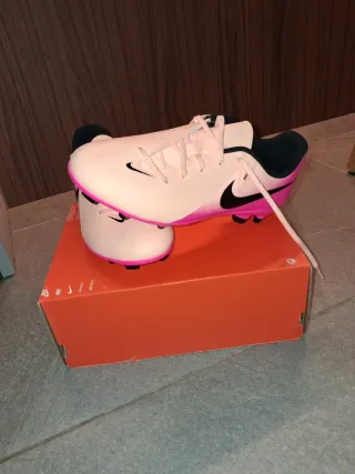 Zapatillas fútbol Nike Talla 38