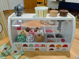 Heladería de juguete Melissa & Doug