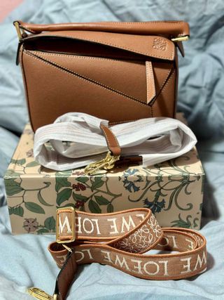 Bolso de piel marrón nuevo