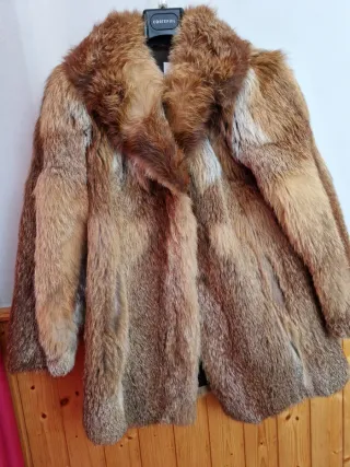 Abrigo corto piel Cortefiel