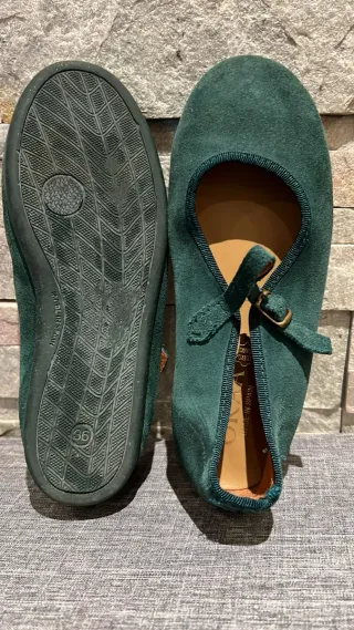Bailarinas piel serraje verde hebilla T.36
