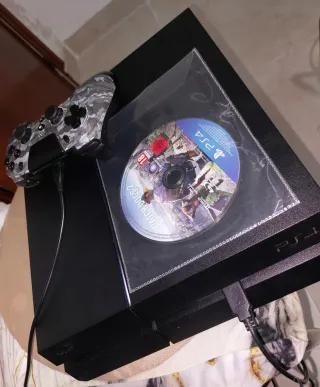 PS4 1TB + Watch Dogs 2