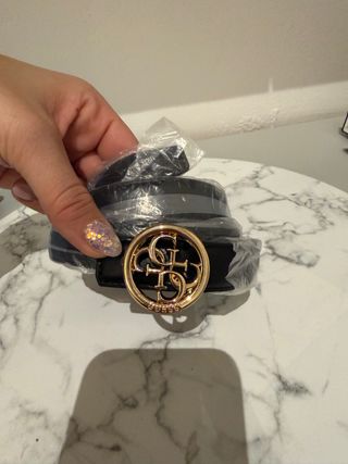 Cintura Guess pelle nera fibbia oro