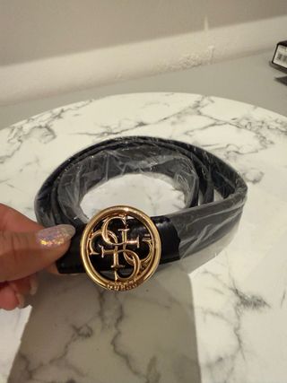 Cintura Guess pelle nera fibbia oro