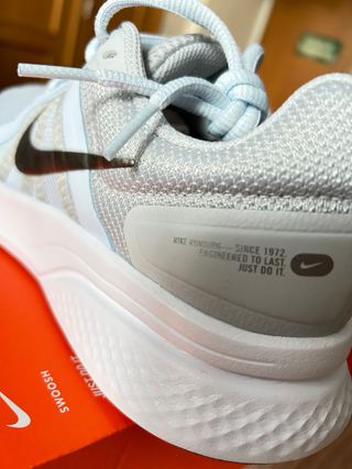 Nike Run Talla 38 Azul Gris