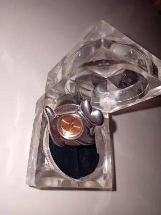 Anillo-reloj original