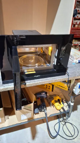 Microondas Whirlpool Negro