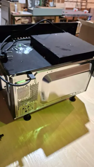 Microondas Whirlpool Negro