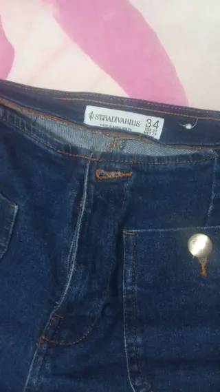 Pantalón vaquero ancho Stradivarius