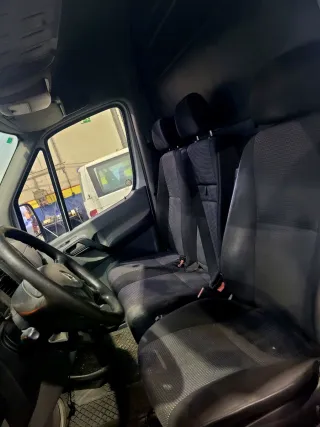 Mercedes-Benz Sprinter 2012