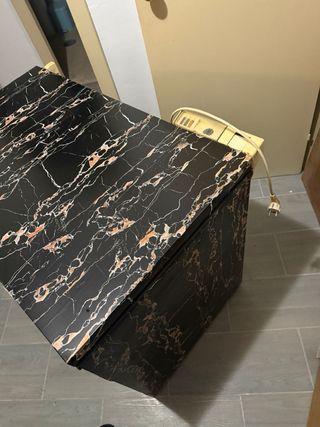 Congelador arcón negro mármol