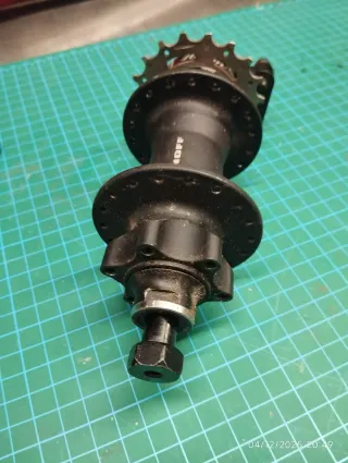 bujes de rueda delanteros y traseros