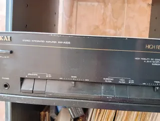Amplificador Akai AV Negro
