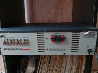 Amplificador Akai AV Negro