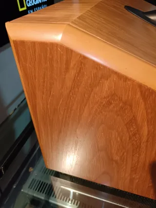 Altavoz Central B&W Madera