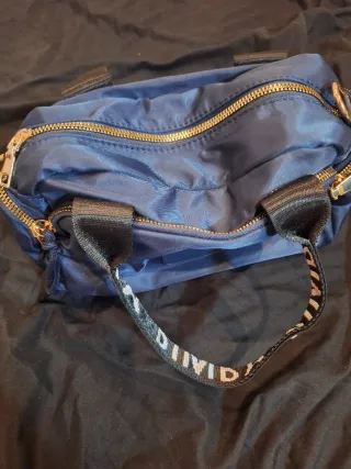 Bolso azul nuevo