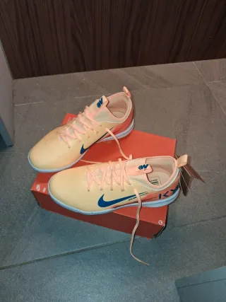 Zapatillas Nike Naranja y Azul