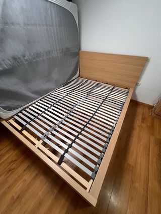 Cama 2 plazas modelo MALM con somier y colchón