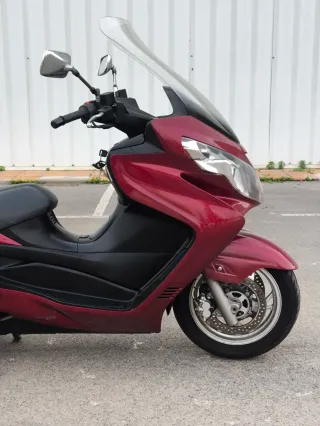 Suzuki Burgman 400cc del 2006 con solo 31.804 km !