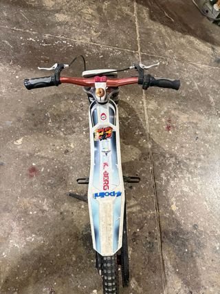 Moto Eléctrica Infantil KUBERG