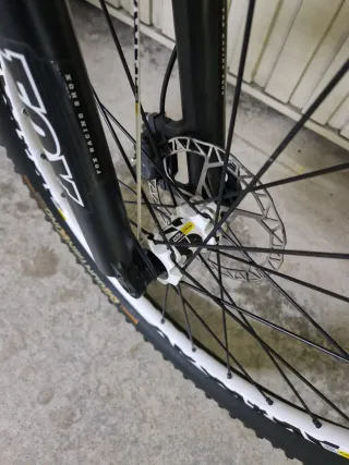 Bicicleta de montaña Trek Remedy 8