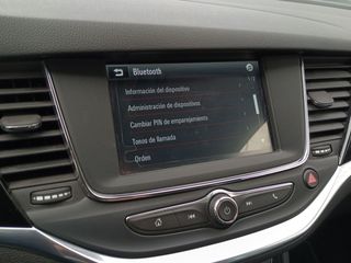 Opel Astra Design & Tech