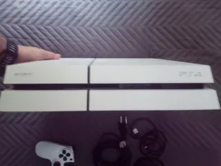 PS4 500G Blanca con mando