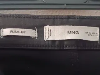 Pantalón efecto encerado