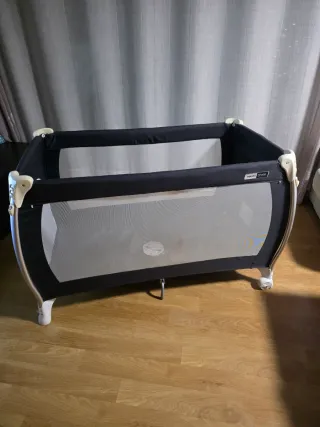 Cuna de viaje plegable