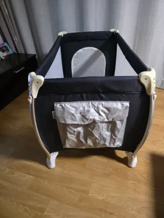 Cuna de viaje plegable
