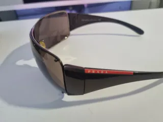 Gafas de sol Prada marrones y grises