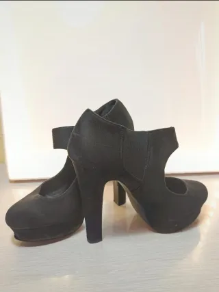 Zapatos de tacón Maripaz negros