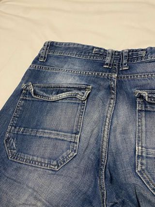 Pantalón corto cargo vaquero hombre