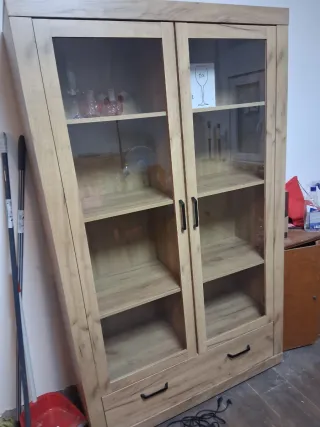 Mesa y Sillas de Comedor Madera