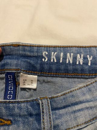 Pantalón vaquero skinny hombre