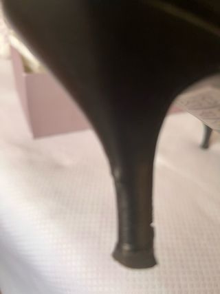 Zapatos de piel negros de tacón